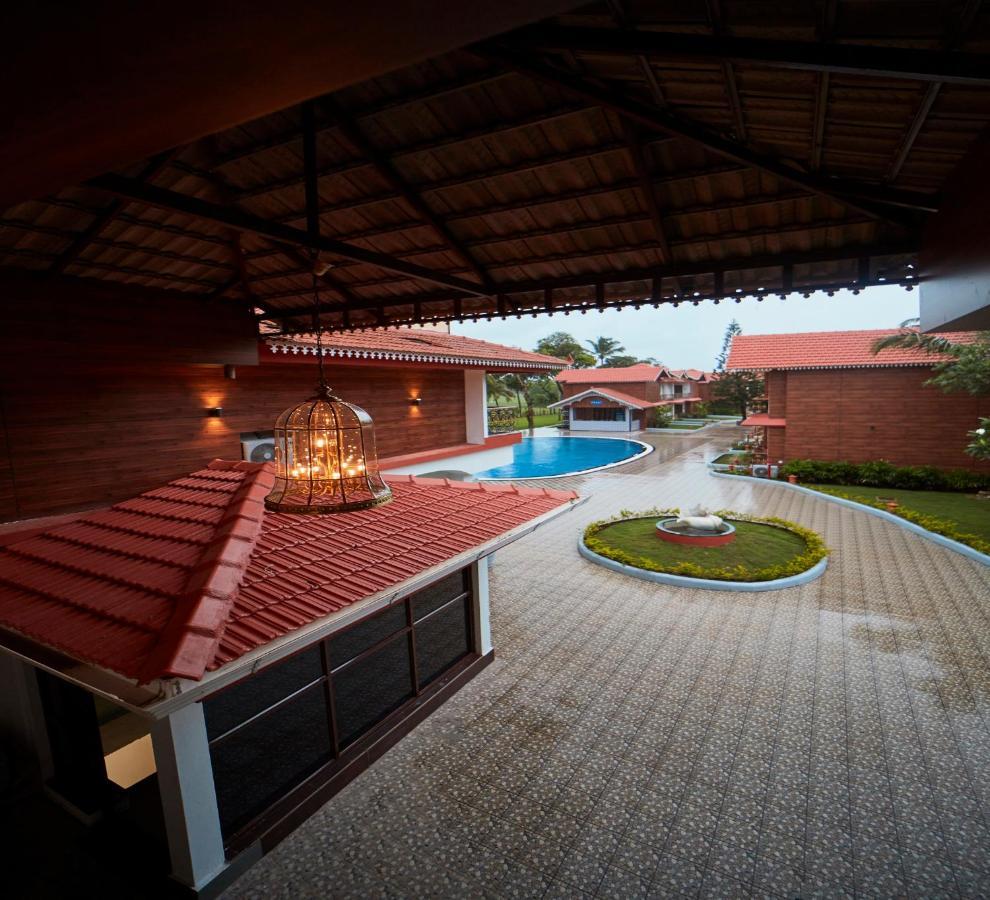 Sea Queen Beach Resort & Spa Колва Екстериор снимка